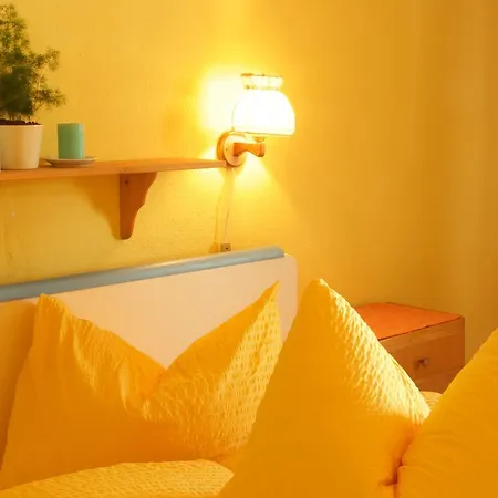 禾辟山林小屋 *