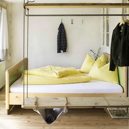 禾辟山林小屋 *